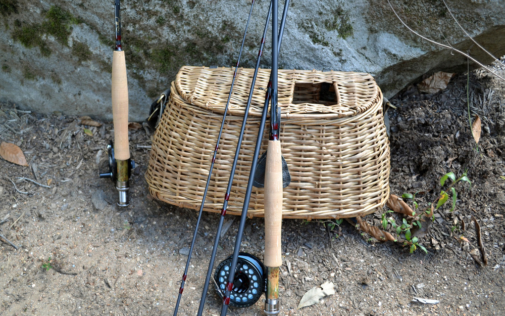 Vintage Miniature Fishing Creel Fisherman's Basket with Rusty Fish
